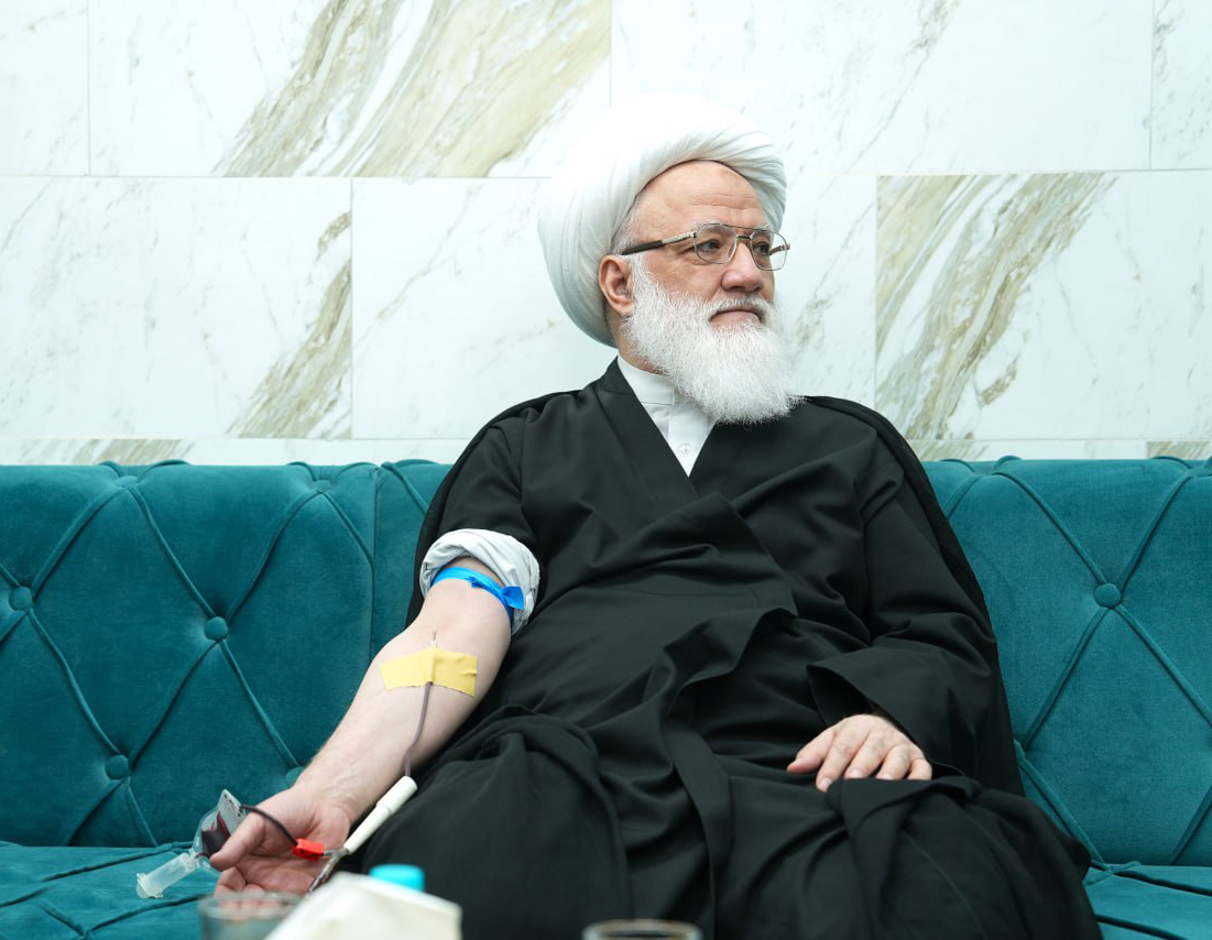 سماحة المرجع الديني الشيخ محمد اليعقوبي (دام ظله) يتبرع بالدم تعظيماً وتذكيراً بالأهداف الحسينية وإلفات نظر المسؤولين الى قضية الأطفال المصابين بالثلاسيميا