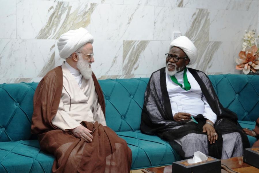 لدى استقباله للزعيم الديني الشيخ الزكزاكي: سماحة المرجع الديني الشيخ اليعقوبي يؤكد على الاهتمام بالتبليغ الديني كماً ونوعاً.. ويدعو لتوسيع آفاق نشر مبادئ مدرسة أهل البيت (ع)
