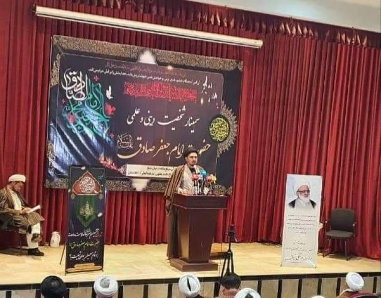 المؤتمرات : وفد سماحة المرجع اليعقوبي يعقد مؤتمرا في العاصمة الأفغانية كابل