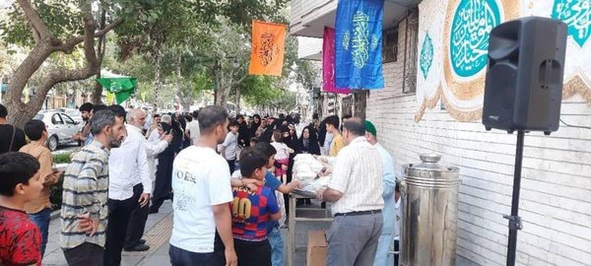 بالصور اقامة مكتب المرجعية في مشهد موكبا بذكرى الغديرية