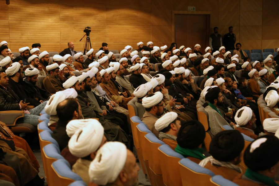 مكتب سماحة المرجع اليعقوبي في مشهد المقدسة يقيم مهرجانه الفاطمي الأول تحت عنوان (من المسجد ننصر الزهراء)