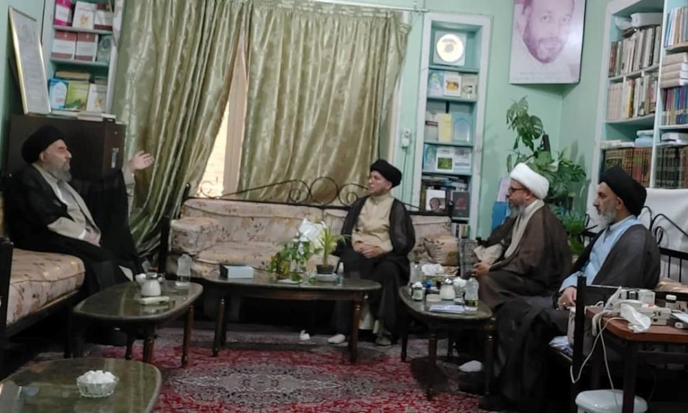 مكتب سماحة المرجع اليعقوبي في مشهد المقدسة يزور المرجع الديني سماحة السيد المدرسي