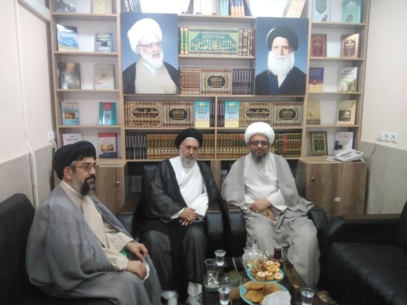 مدير مكتب سماحة المرجع اليعقوبي في مشهد المقدسة يستقبل آية الله السيد علوي نجاد