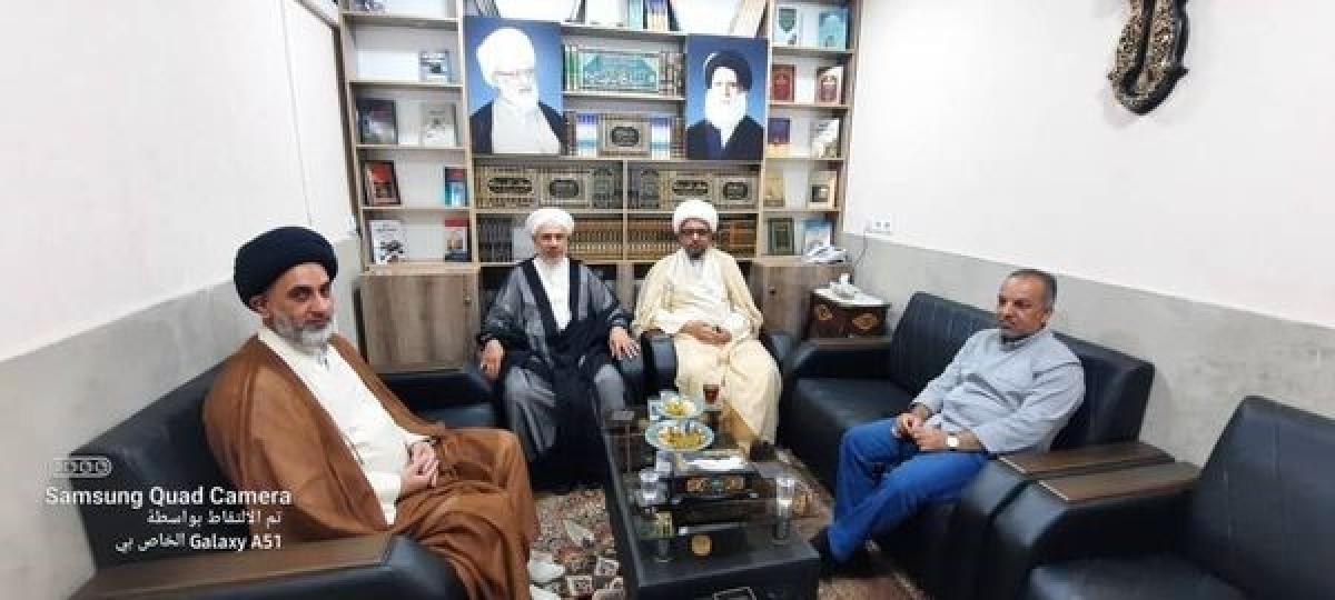 مكتب سماحة المرجع اليعقوبي في مشهد المقدسة يستقبل إمام جامع الدروازه