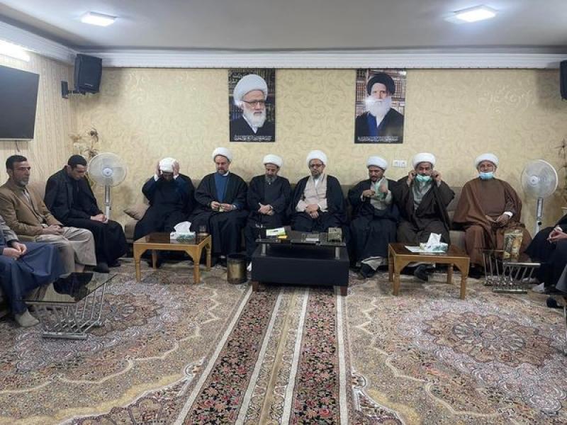 زيارة وفد من أساتذة وطلبة مدرسة أبن ادريس الحلي في محافظة بغداد مكتب سماحة المرجع في مشهد المقدسة