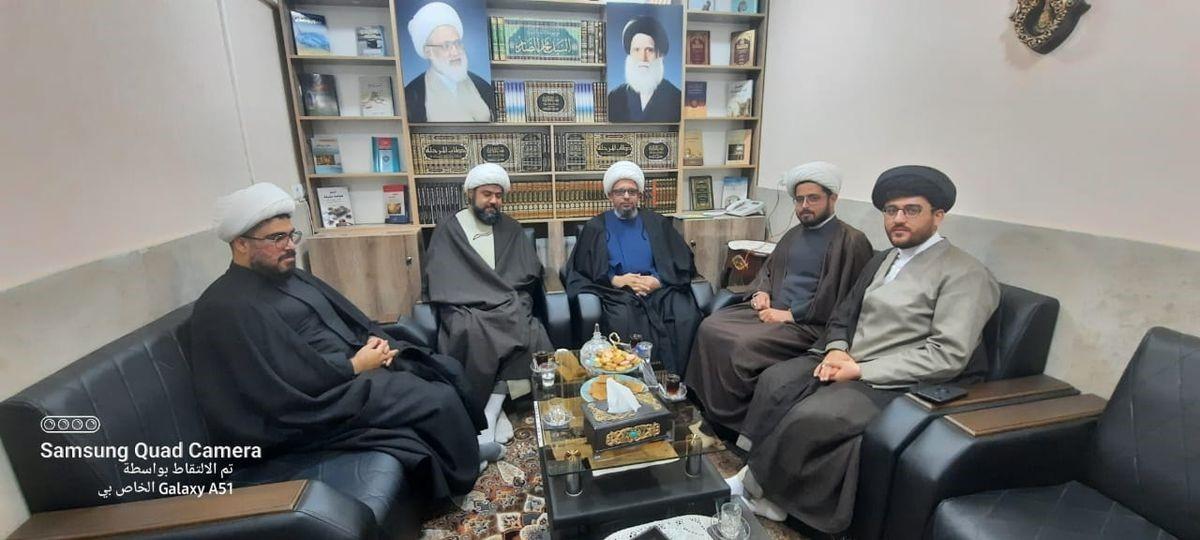 وفد الحوزة العلمية في محافظة فارس يزور مكتب سماحة المرجع اليعقوبي في مشهد المقدسة