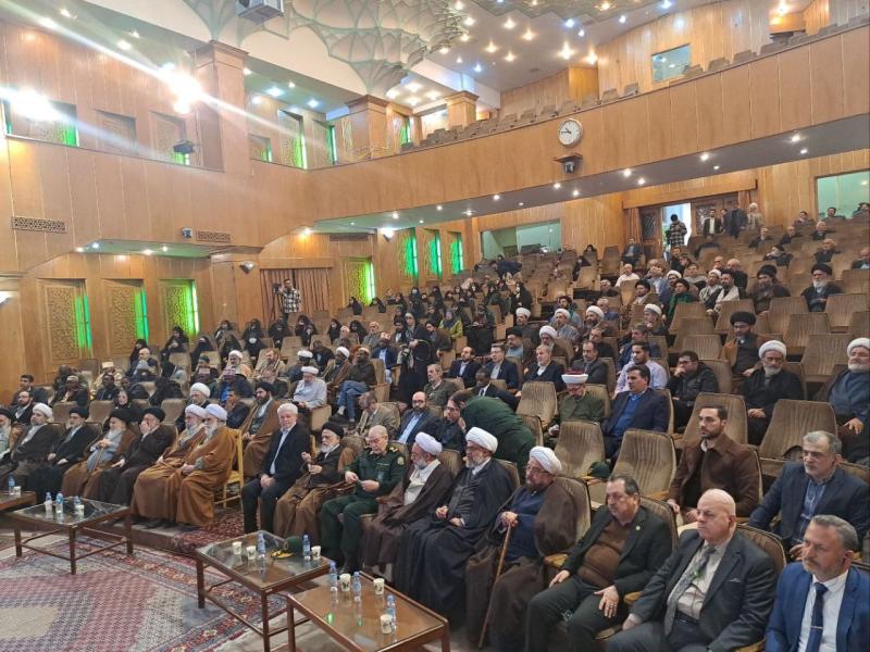 بالصور مشاركة ممثل المرجعية المباركة في قم المقدسة في مهرجان مؤسسة عاشوراء الدولية