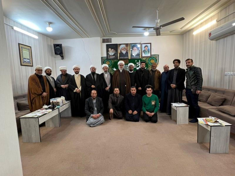 بالصور استقبال ممثل المرجعية المباركة في قم المقدسة لوفود الطلبة من العراق وداخل ايران ومن مدن متعددة